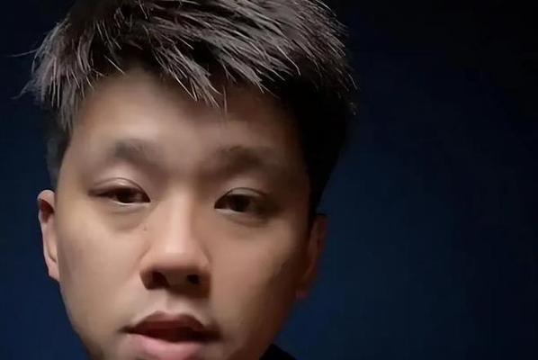 《啪啪风暴》（成为最强的啪啪王者）