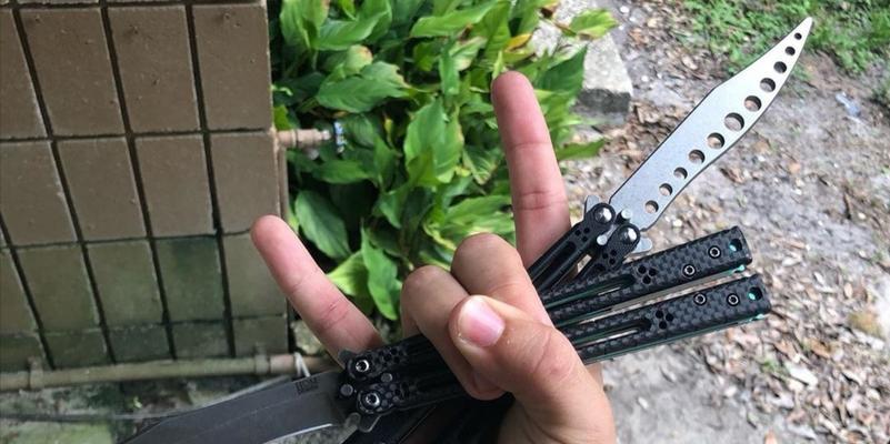 CF中蝴蝶刀的价格是多少？如何获得？